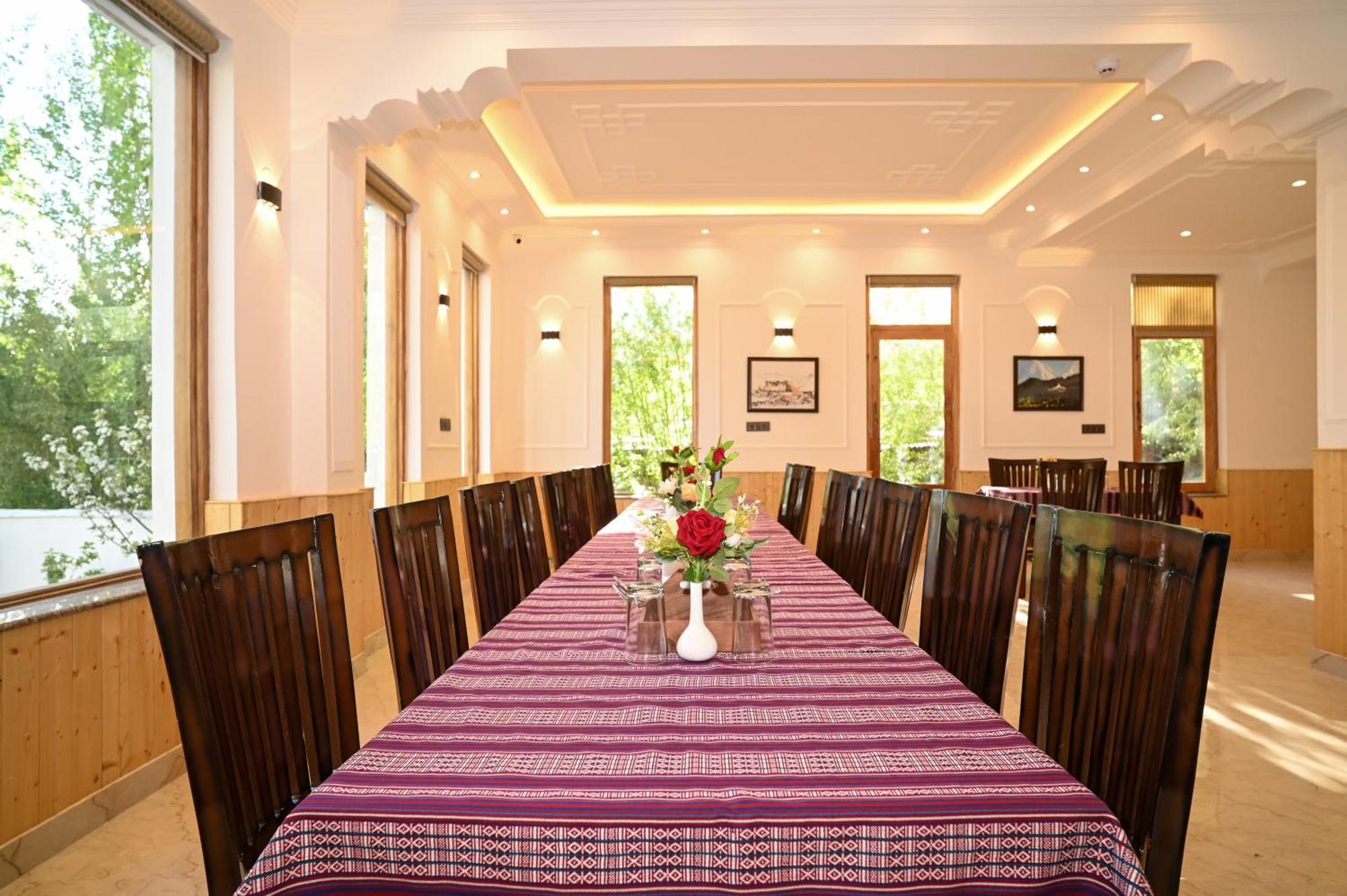Hotel Ladakh Hills Leh Kültér fotó
